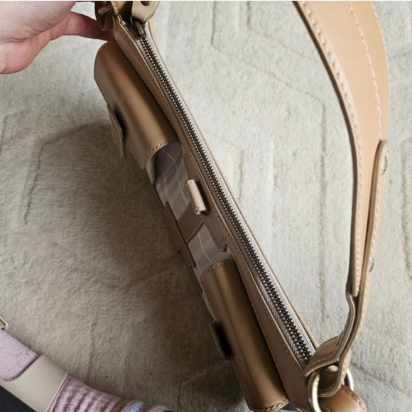 SOLD Burberry Y2K Baguette Shoulder Bag Pink Plaid Canvas Leather - Picture 8 of 9